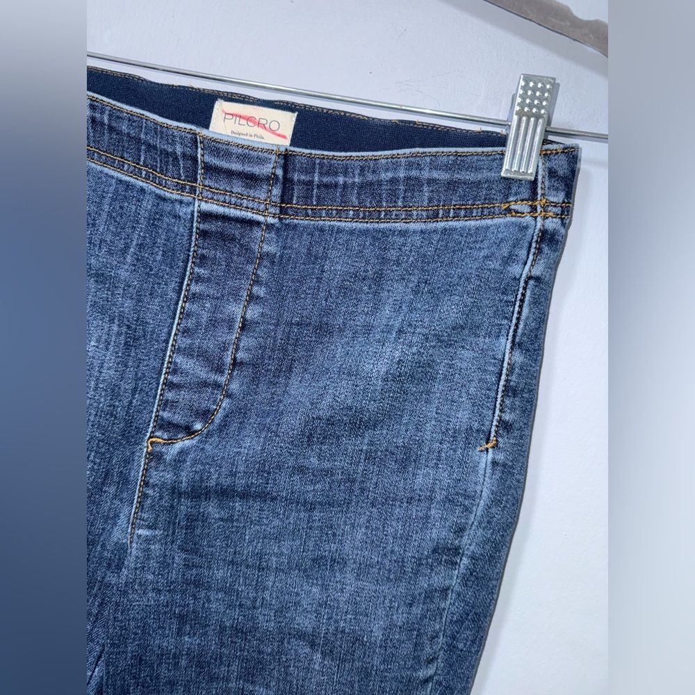 Pilcro Women’s Blue Pull-On Mid-Rise Crop Flare Jeans Size Small EUC - Picture 5 of 12